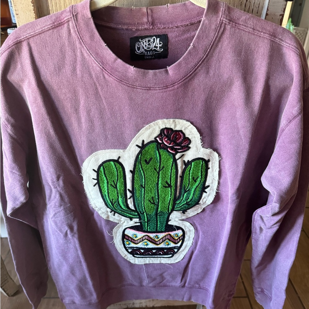 Cactus sweatshirt 🌵